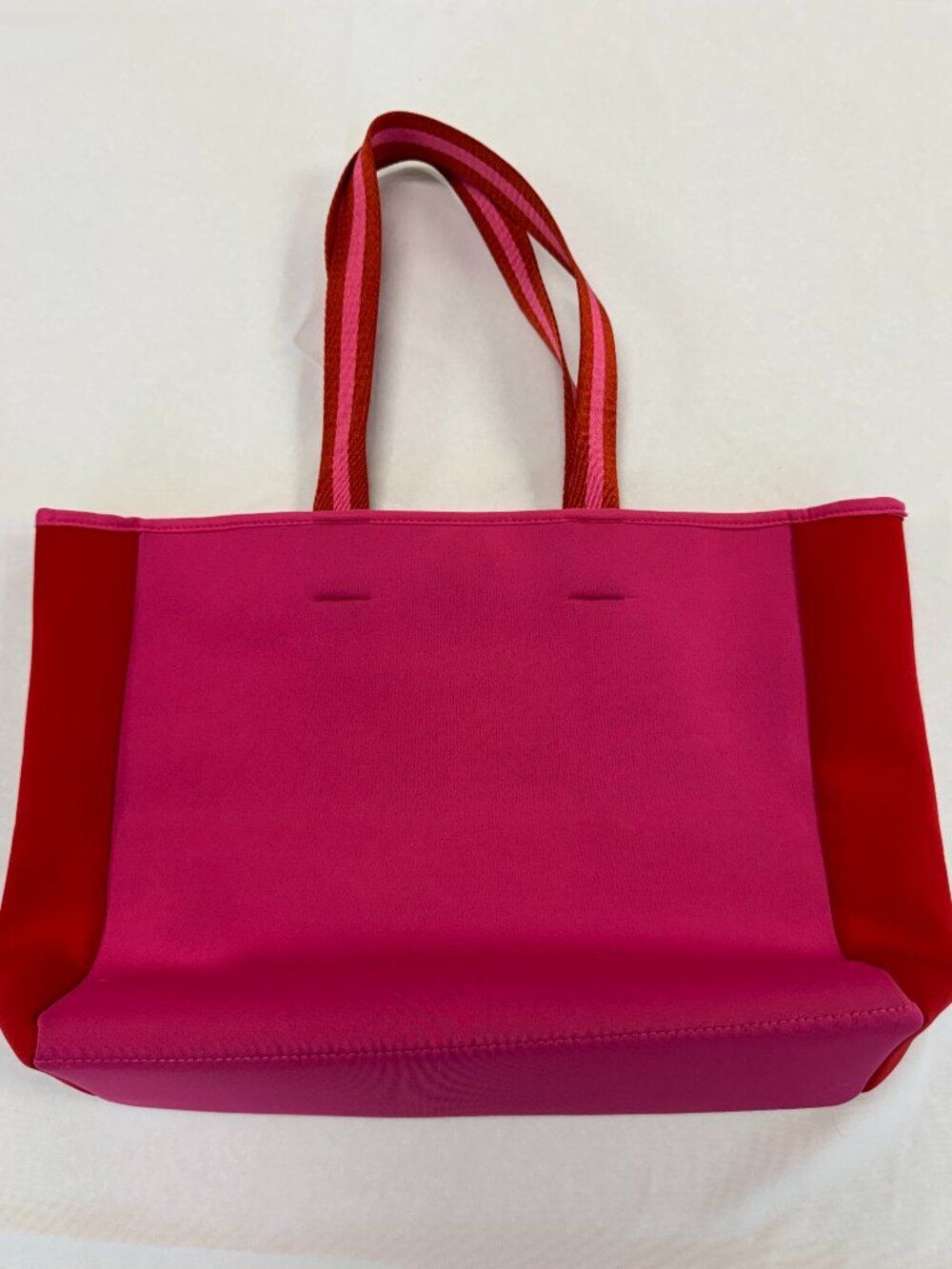 Summersalt Neoprene Beach Tote in a Hibiscus and Lava